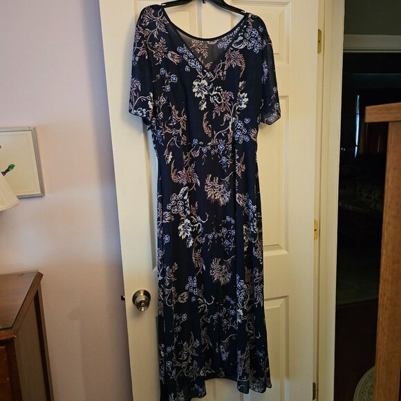 Floral Navy Blue Maxi Dress XXL W/Spaghetti Straps & Sheer Overlay Design - Picture 2 of 13